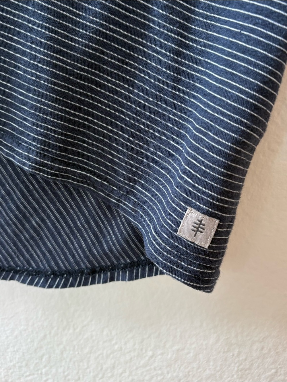 Royal Robbins Vacationer Tank Top Hemp Cotton Blue Striped Small Eclipse - Picture 2 of 11